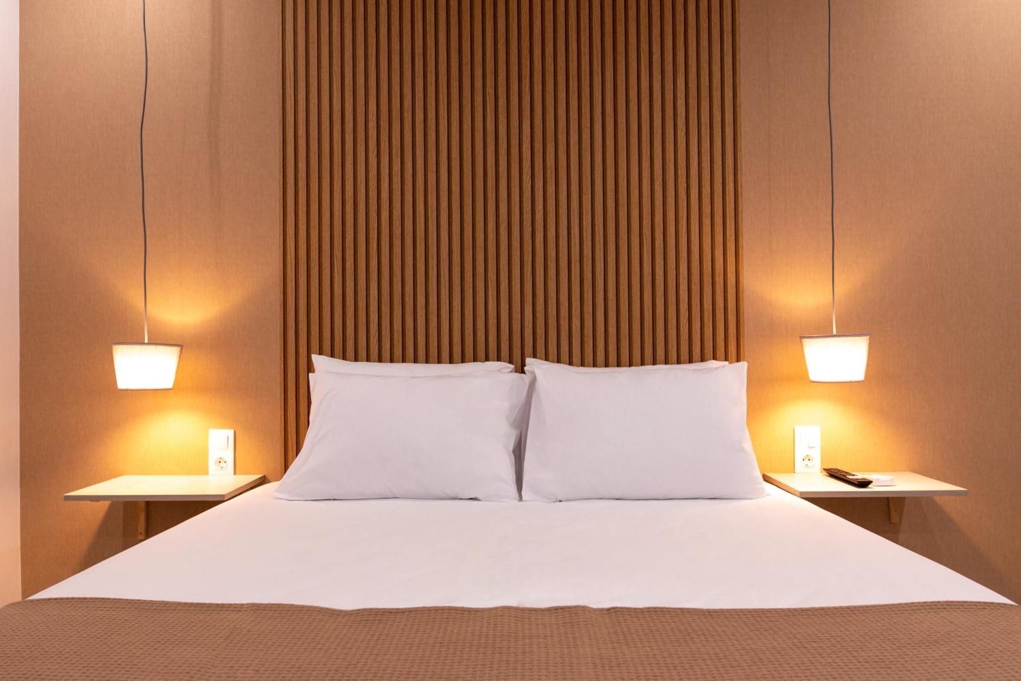 Airscape Hotel Free Shuttle From Athen'S Airport 아르테미다 외부 사진
